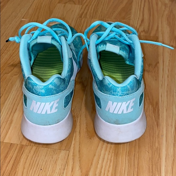 Nike Sneakers - Picture 2 of 3